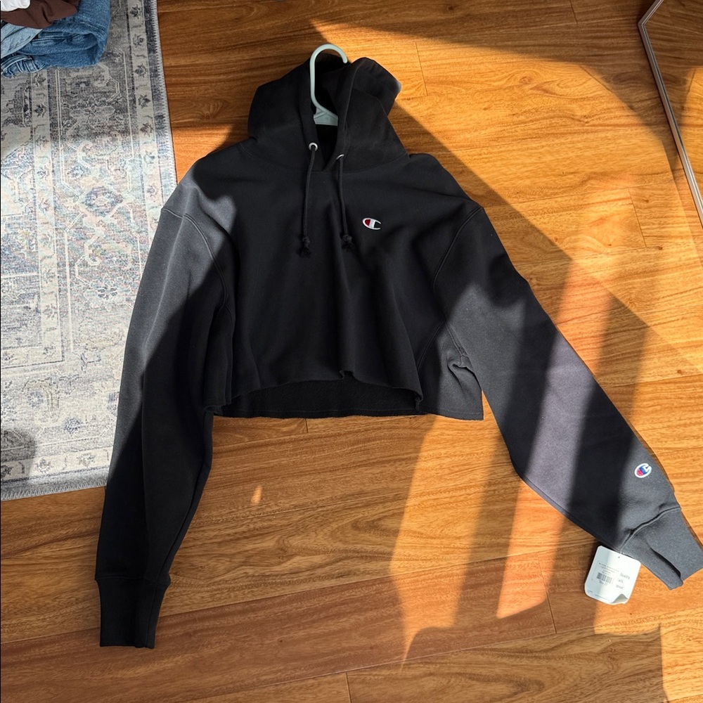 Champion Black Cropped Pullover Hoodie